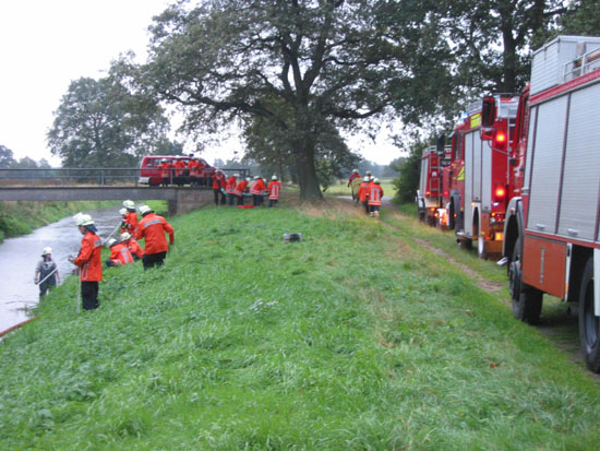 Gefahrgutzug Wedemark an der Einsatzstelle