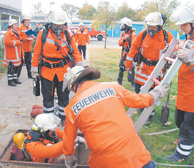 Schachteinstieg zur Menschenrettung