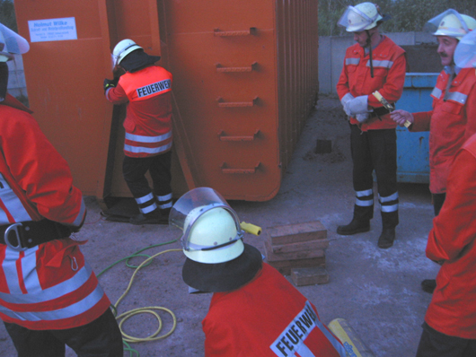 Hebekissen unter Container