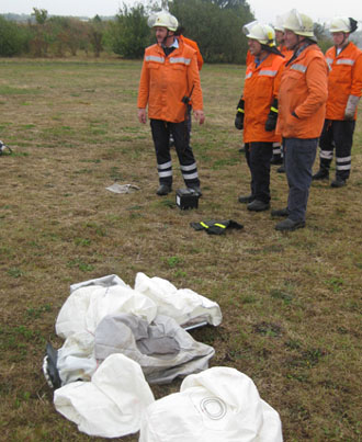 geöffnete Airbagkomponenten