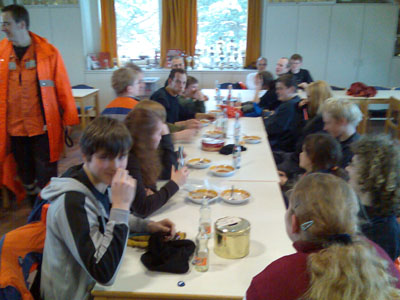 Warmes Essen im FW Haus