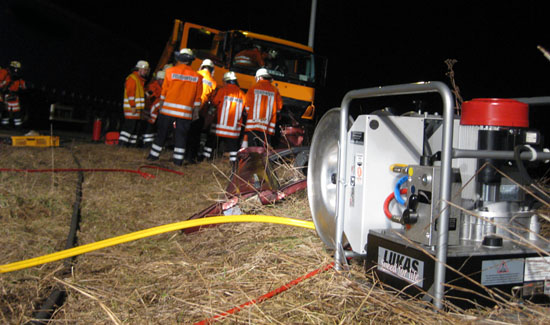 Hydraulische Rettungsgeräte im Einsatz