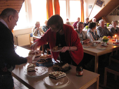 Kaffe und Kuchen im FW Haus