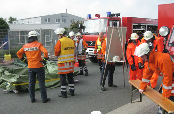 ABC Einsatz im Gewerbegebiet