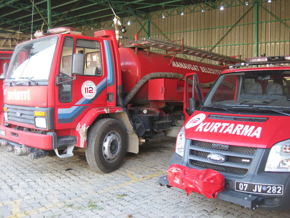 Tank und Gerätewagen-Hilfeleistung