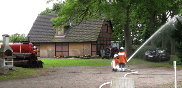 Wasserwerfer im Einsatz