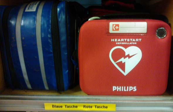 MTW: AED Lebensretter