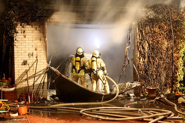 AGT Einsatz an der Garage