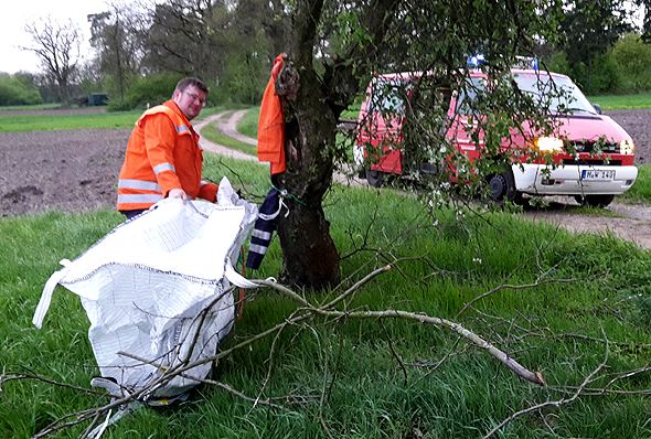 Simulation: abgestrzter Fallschirmspringer