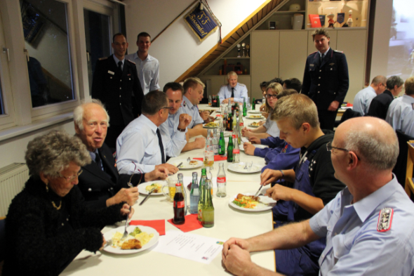  2018: Seniorengruppe und Jugendfeuerwehr